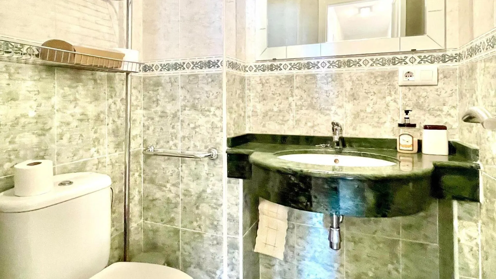 Appartamento Property In Roquetas De Mar