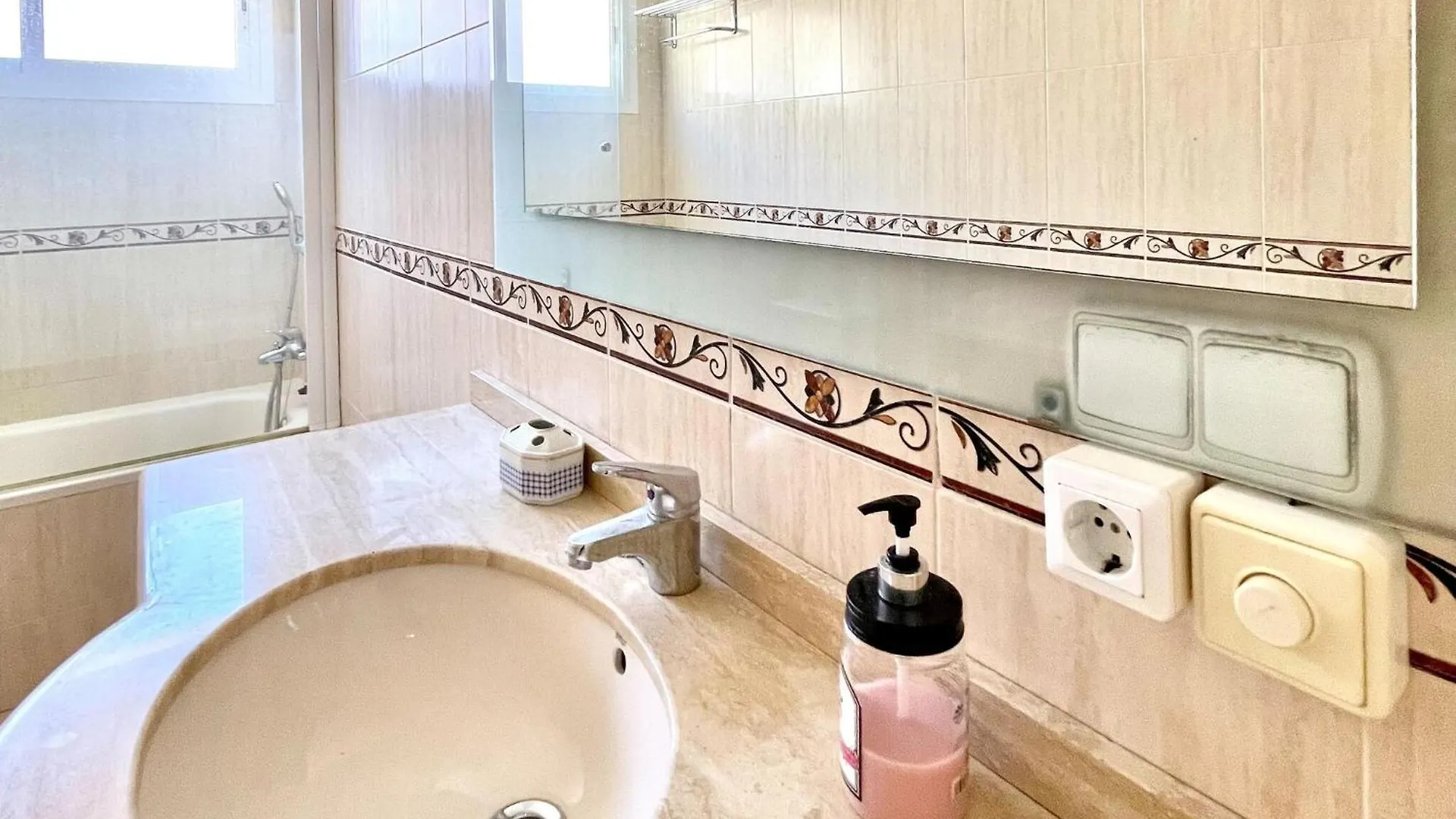 Property In Roquetas De Mar 0*,  Spagna