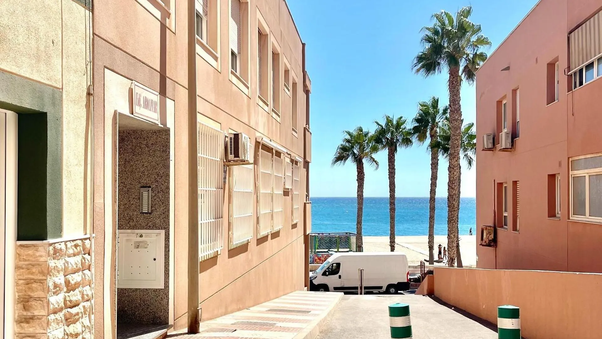 Property In Roquetas De Mar Appartamento