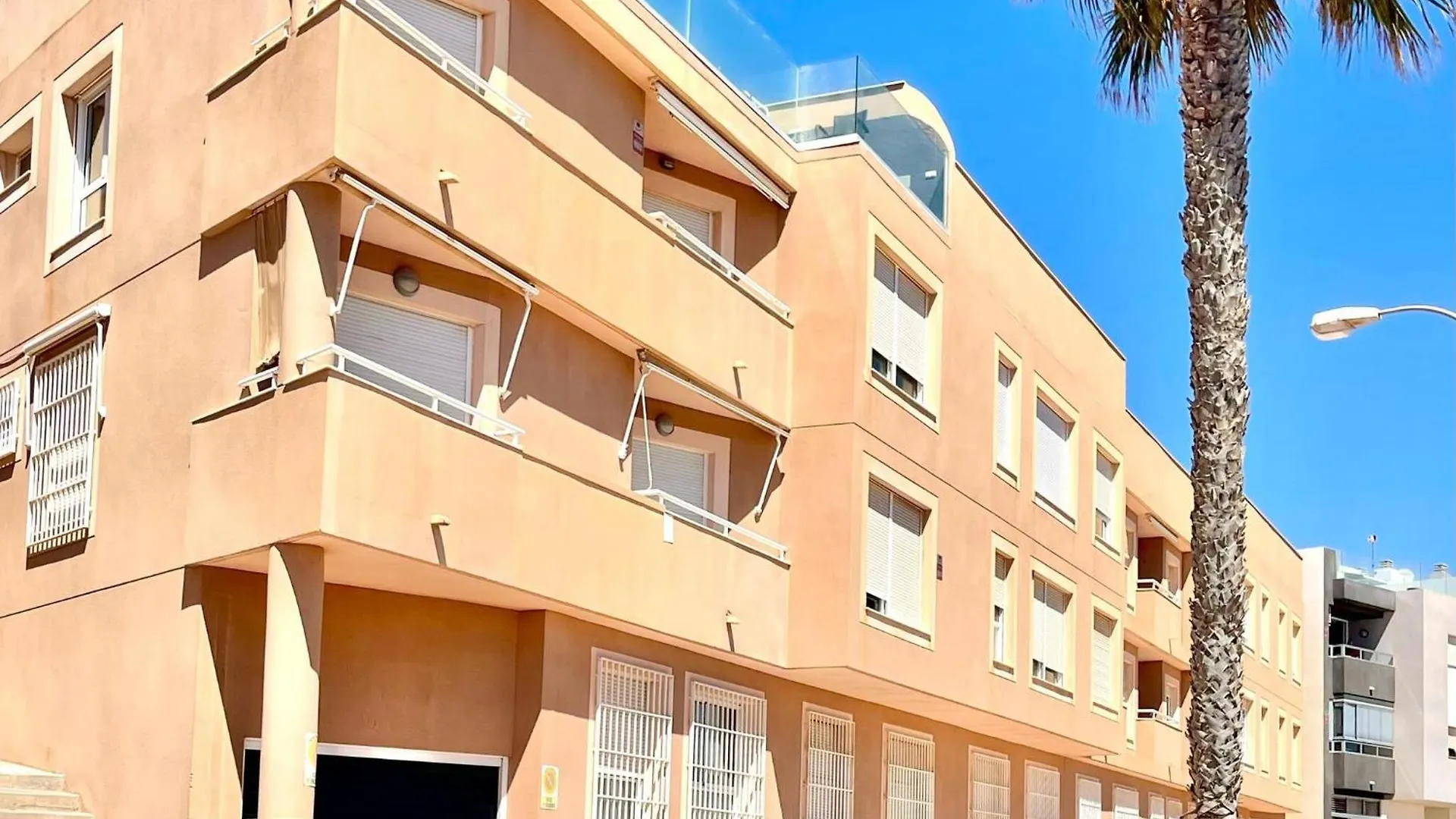 Property In Roquetas De Mar Appartamento